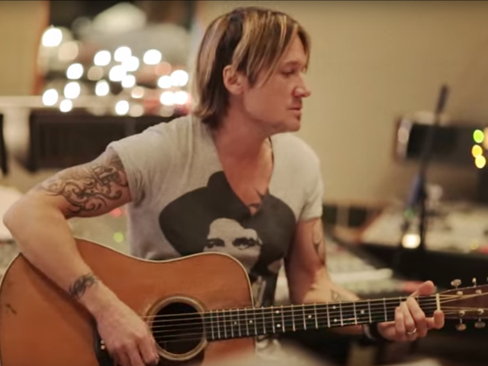 Go Behind the Scenes on Keith Urban’s “Blue Ain’t Your Color” & See New Music Video